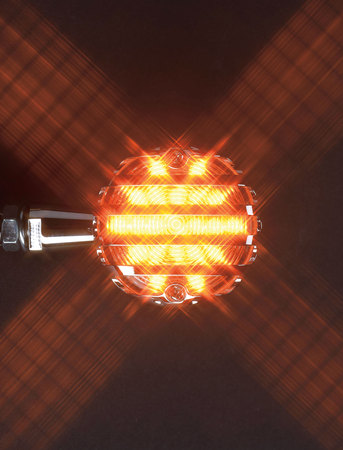 LED blinkr s mřížkou, chrom