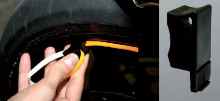 Proužky na ráfky New Label s aplikátorem, bílé