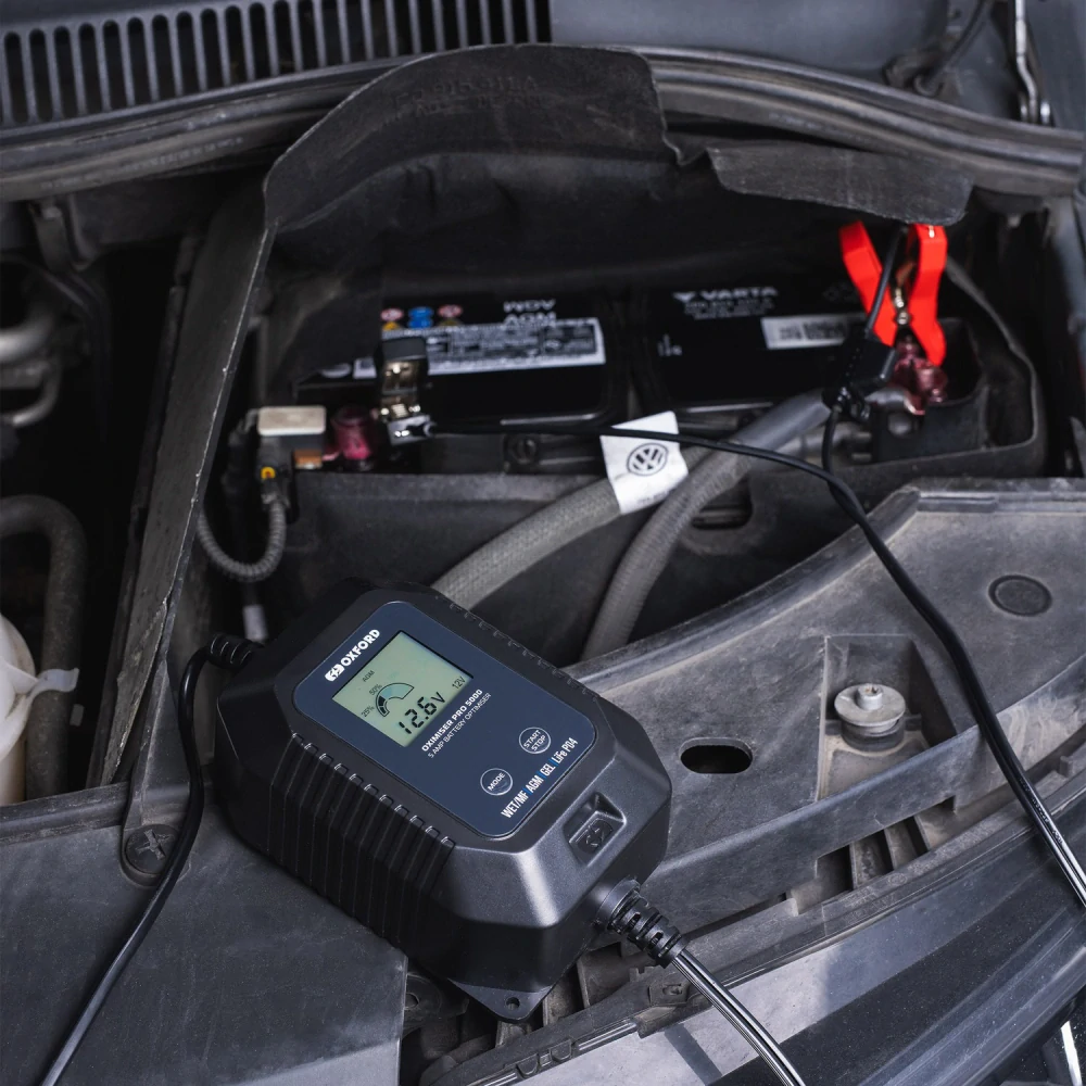 Nabíječka auto/moto baterií OXFORD Oximiser Pro 5000 (5A, 12V, 40-120Ah), olověné/AGM/GEL/Lithiové