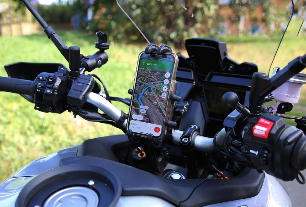 Odolný Držák telefonu na motorku SEFIS Bind s antiotřesovým adaptérem