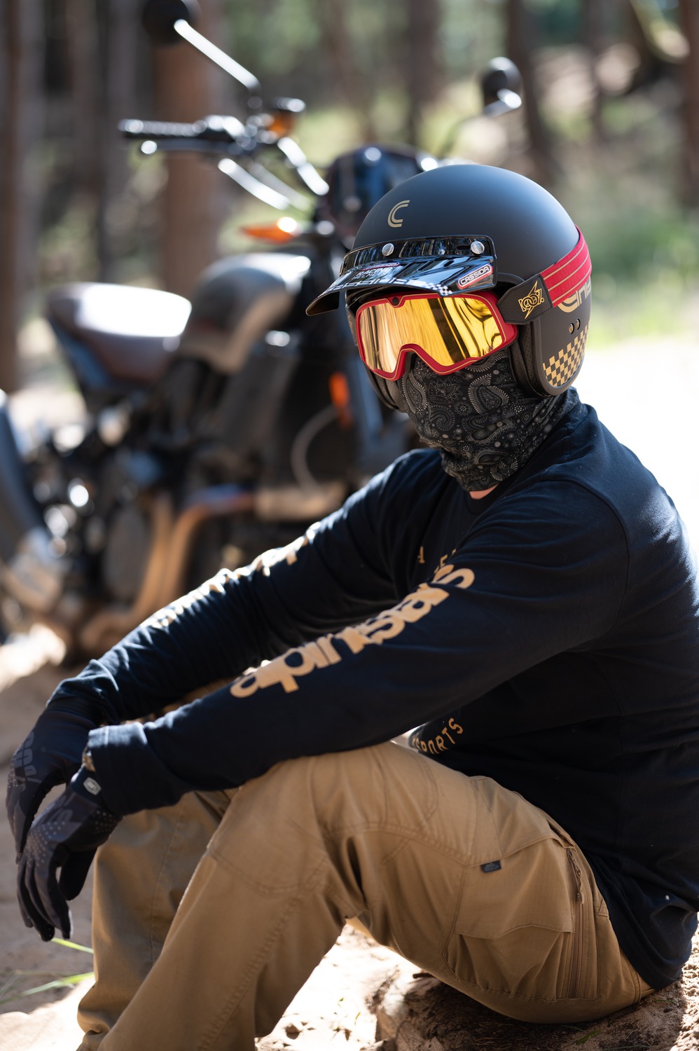 Plochý retro kšilt Cassida OXYGEN RACING SPIRIT, černý lesklý