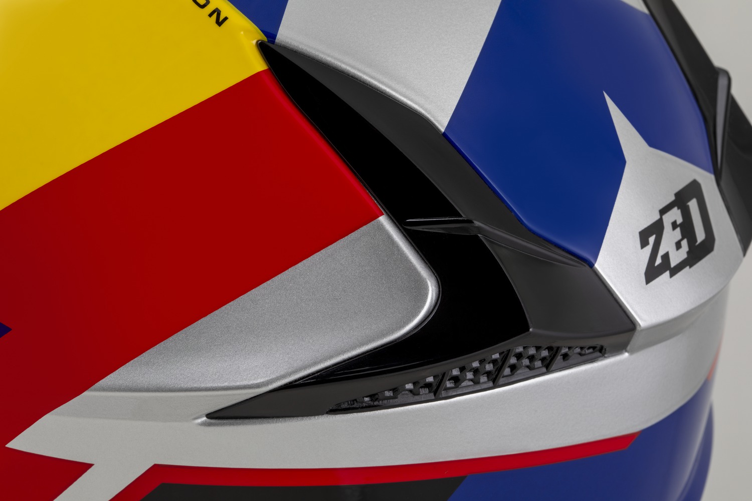 Dětská motokrosová helma na motorku ZED X1.9D TENDO (modrá perleť/červená/žlutá/stříbrná)