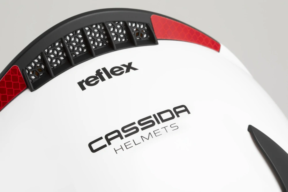 Helma na motorku CASSIDA Reflex 2.0 Solid (bílá/černá)