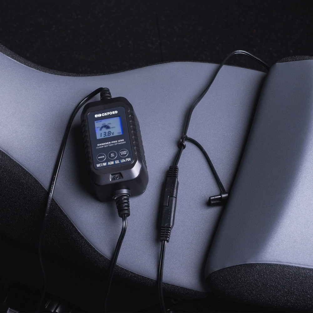 Nabíječka moto baterií OXFORD Oximiser Pro 1250 (1,3A, 6/12V, 3,5-40Ah), olověné/AGM/GEL/Lithiové