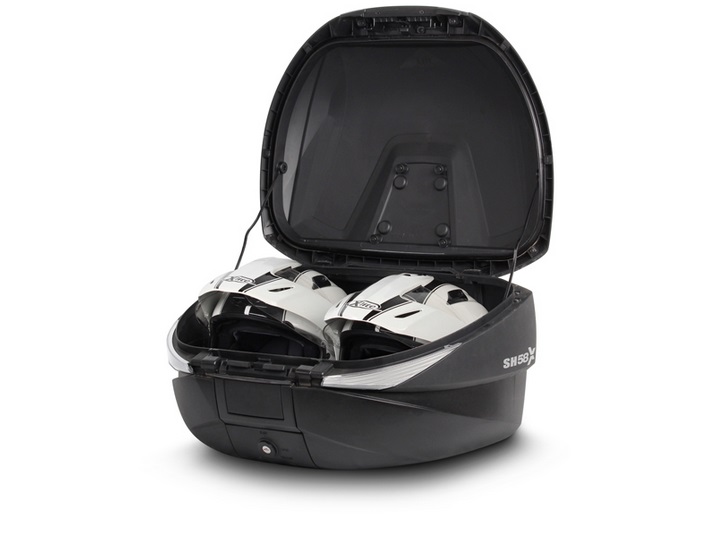 Vrchní kufr na motorku SHAD SH58X karbon (rozšiřitelný koncept) se zámkem PREMIUM (s plotnou)