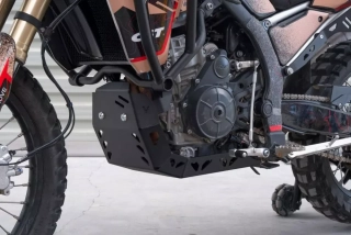 Kryt motoru Kove 800X Rally 800X Pro černý Yakk EXP